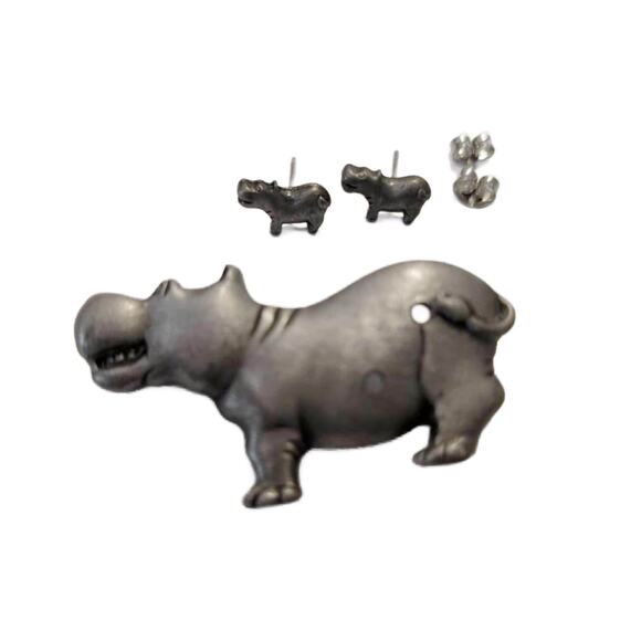 Vintage Pewter Hippo Brooch with Pierced Hippo Earrings - Picture 8 of 9